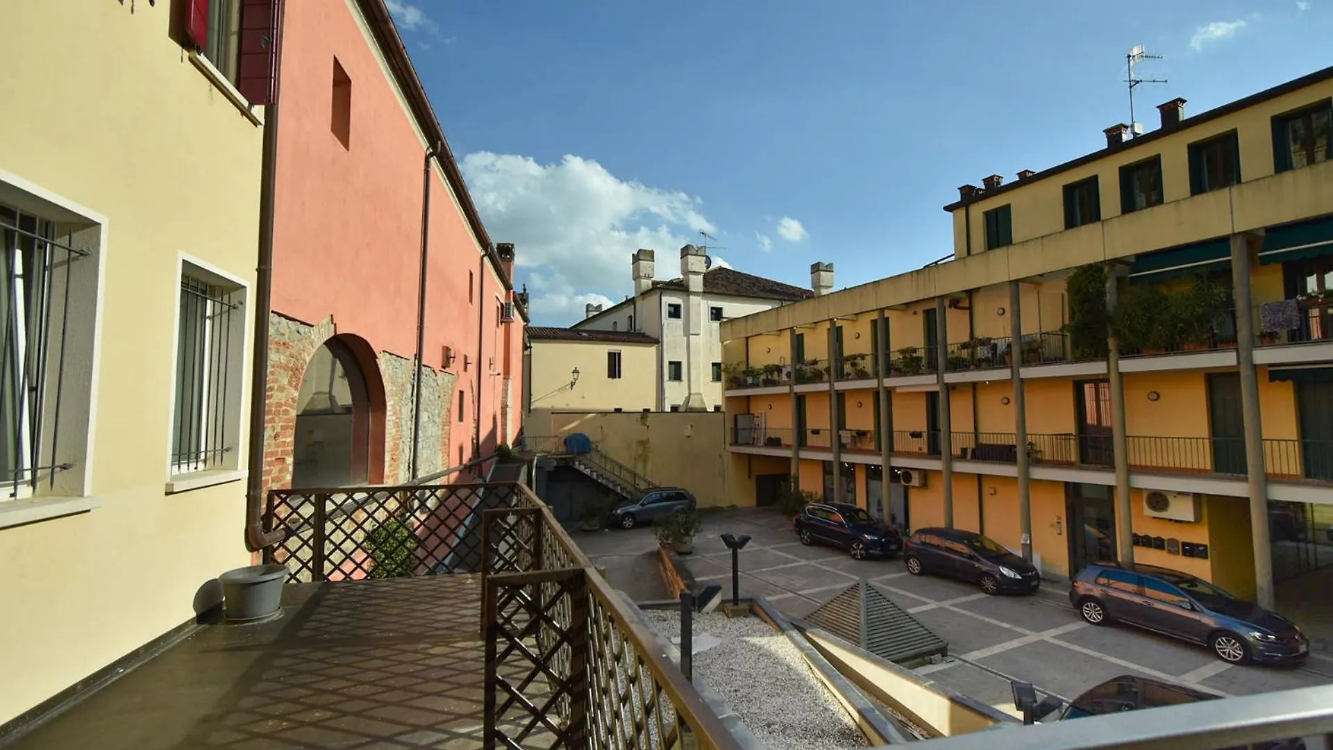 Welc-Om Casa A Colori Nel Borgo Apartment Monselice